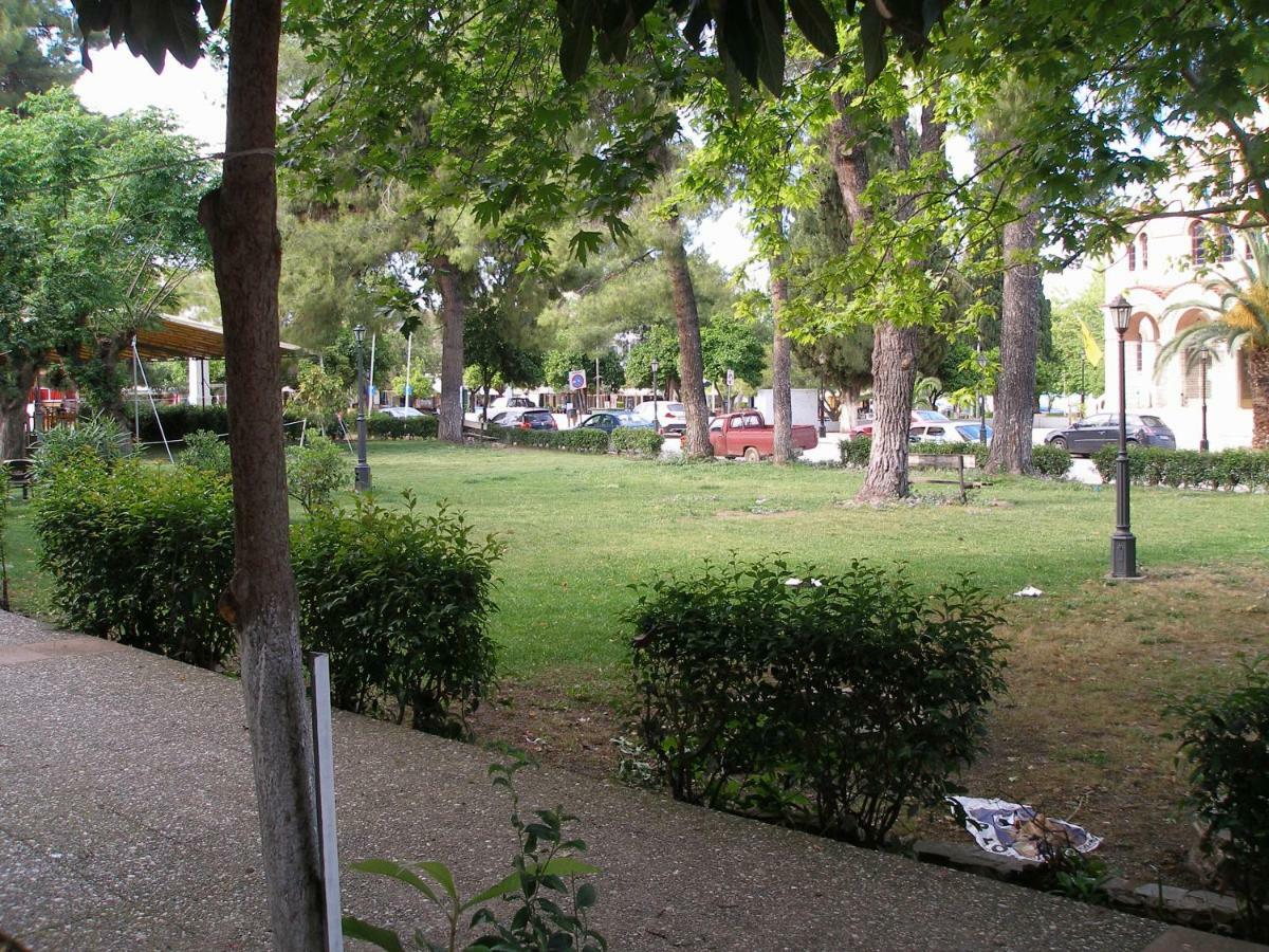 Anastasia - Efthimios Apartments Agios Konstantinos  Bagian luar foto
